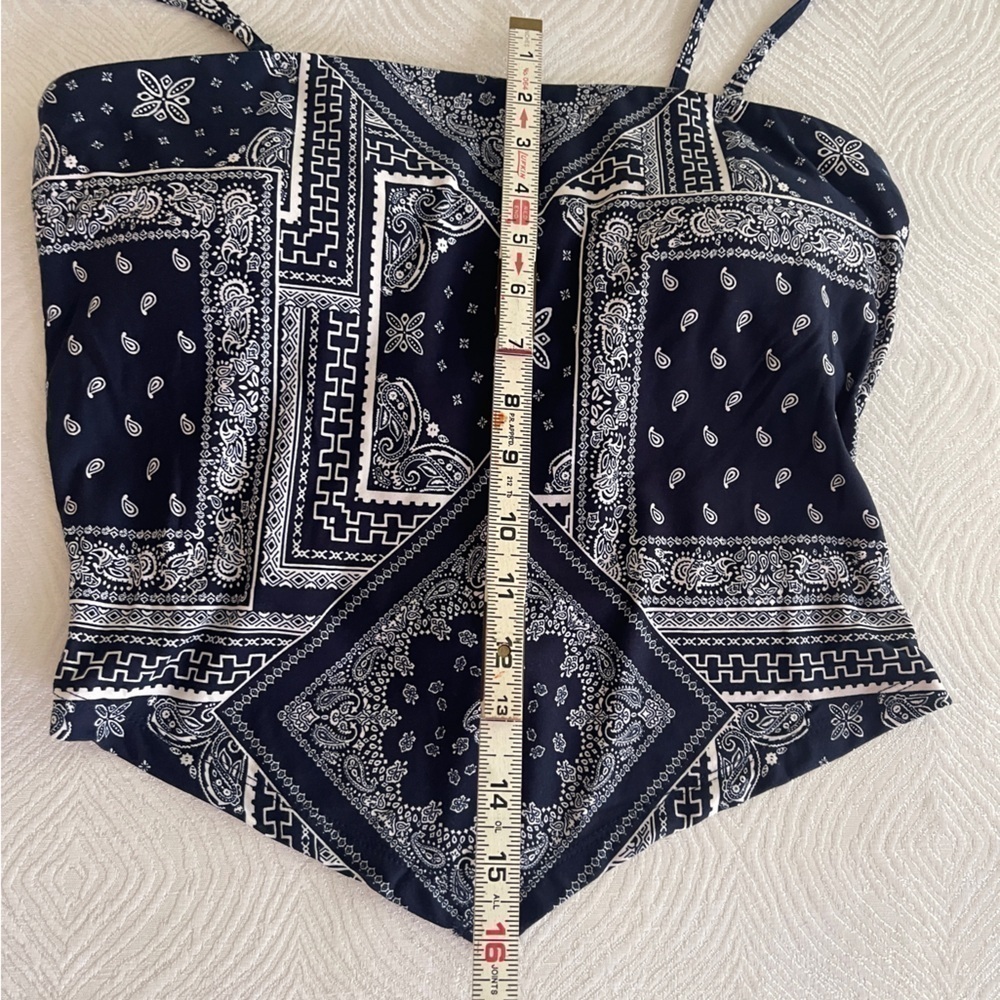 No Boundaries Juniors Bandana Tube Top, Sizes Large - Picture 3 of 5
